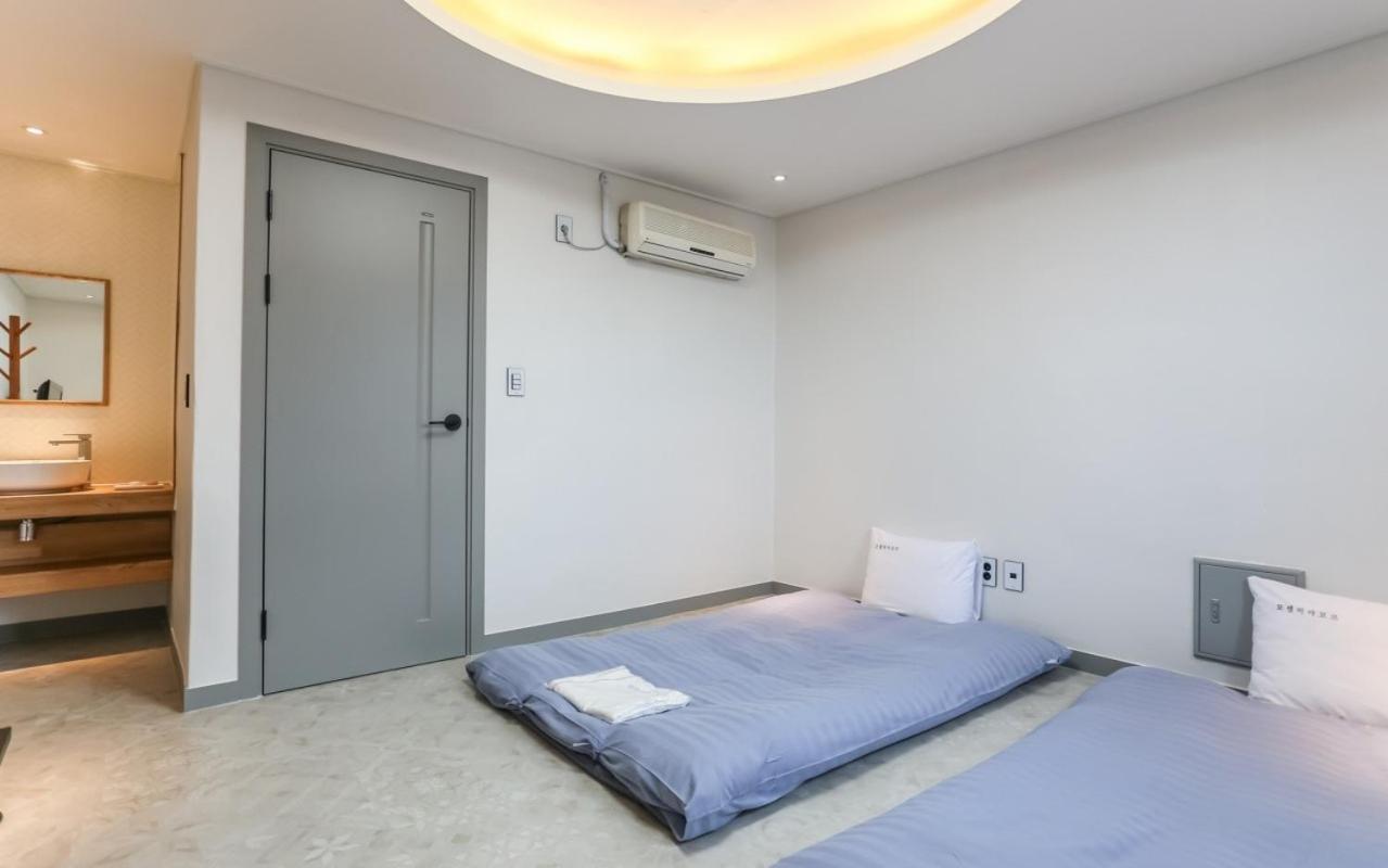 Mi Amor Motel Sokcho Exterior foto