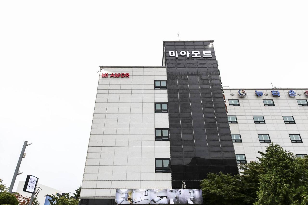 Mi Amor Motel Sokcho Exterior foto